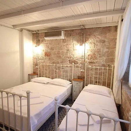 Cesmeli Homestay szállás *