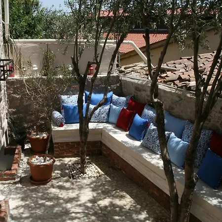 Cesmeli בית אירוח Ayvalı