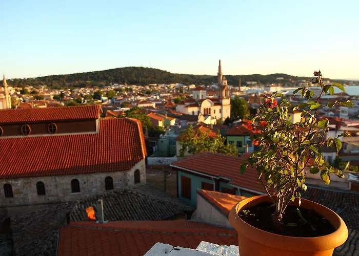 Проживание в семье Cesmeli Айвалык